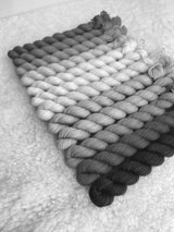 Mysterious True Rainbow | 12×20 g | Merino Sock High Twist
