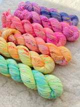 Summer Fade | 6×100 g Merino DK Neon Sprinkles