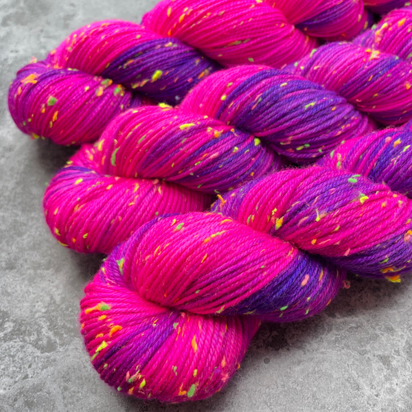 Caimito | Merino DK Neon Sprinkles