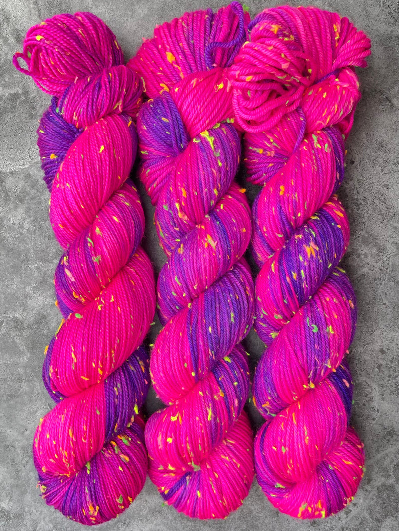 Caimito | Merino DK Neon Sprinkles